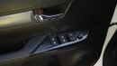 تويوتا هيلوكس Automatic . Diesel . Four Wheel Drive . 5 Seats . 4 Doors - White