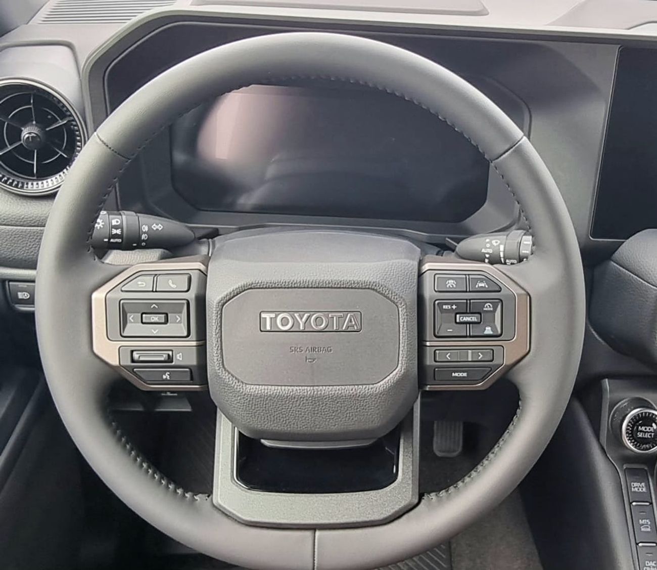 Toyota Prado TOYOTA PRADO 2.8L DIESEL LUXURY EDITION MY2025