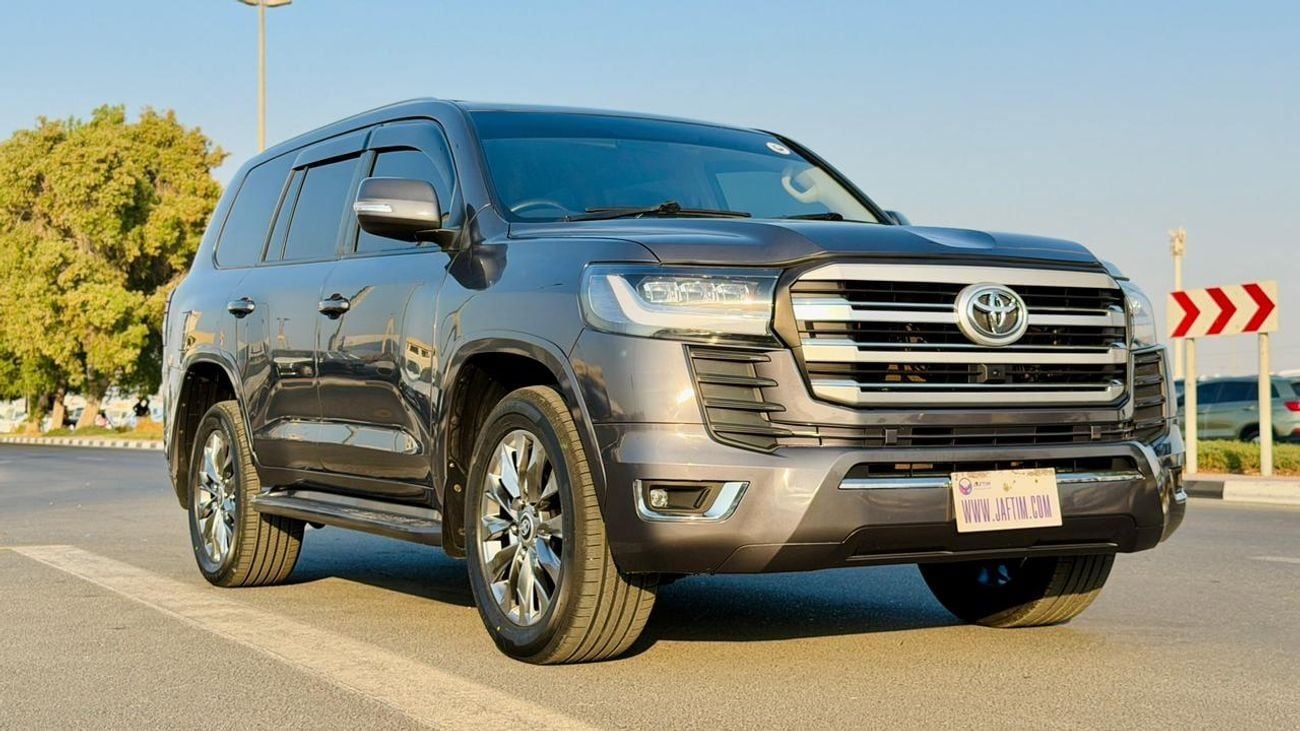 Toyota Land Cruiser MODIFIED TO LC300 MODEL | PUSH START | SUNROOF | AT | 4.5L | POWER SEATS