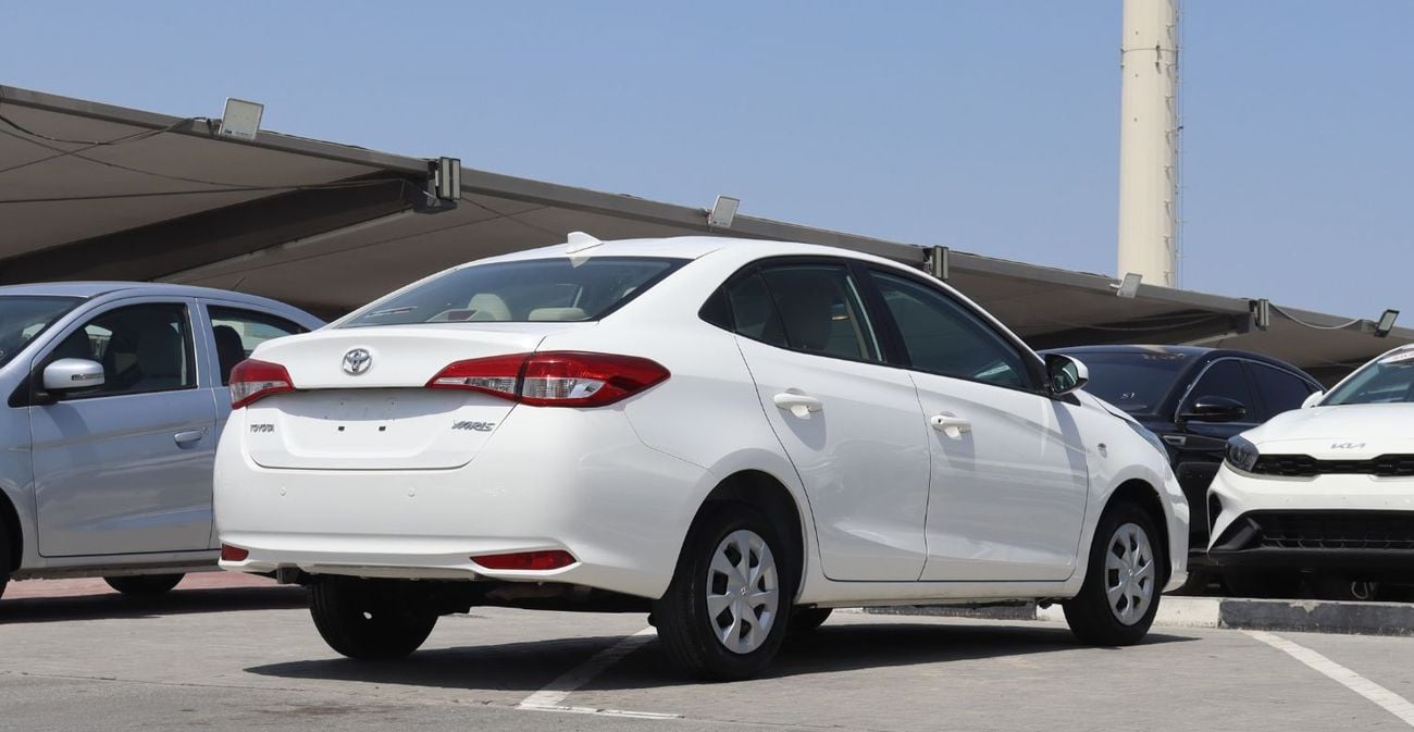 تويوتا يارس تويوتا يارس - خليجى - 2022 - بمحرك 1.5 - بدون حوادث - ممشى قليل - بحاله ممتازه