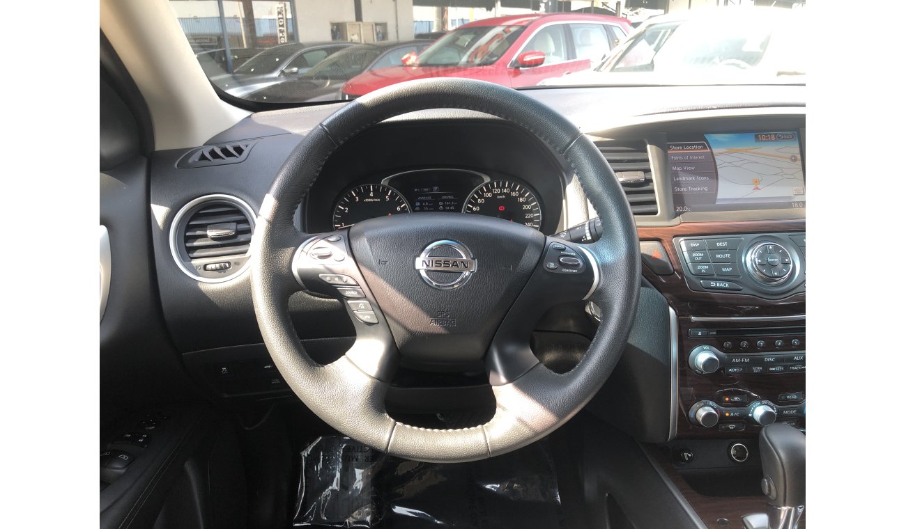 نيسان باثفايندر FUL OPTION NISSAN PATHFINDER 2016 ONLY 1170X60 MNTHLY V6 4X4 EXCELENT CONDITION UNLIMITED KM WARANTY