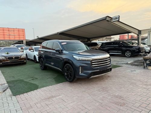 إكسيد VX FLAGSHIP 7 Seats / 7-Seater (7 مقاعد)  Panoramic Sunroof (فتحة سقف بانوراما)  Leather Seats (مقاعد جلد)  360-