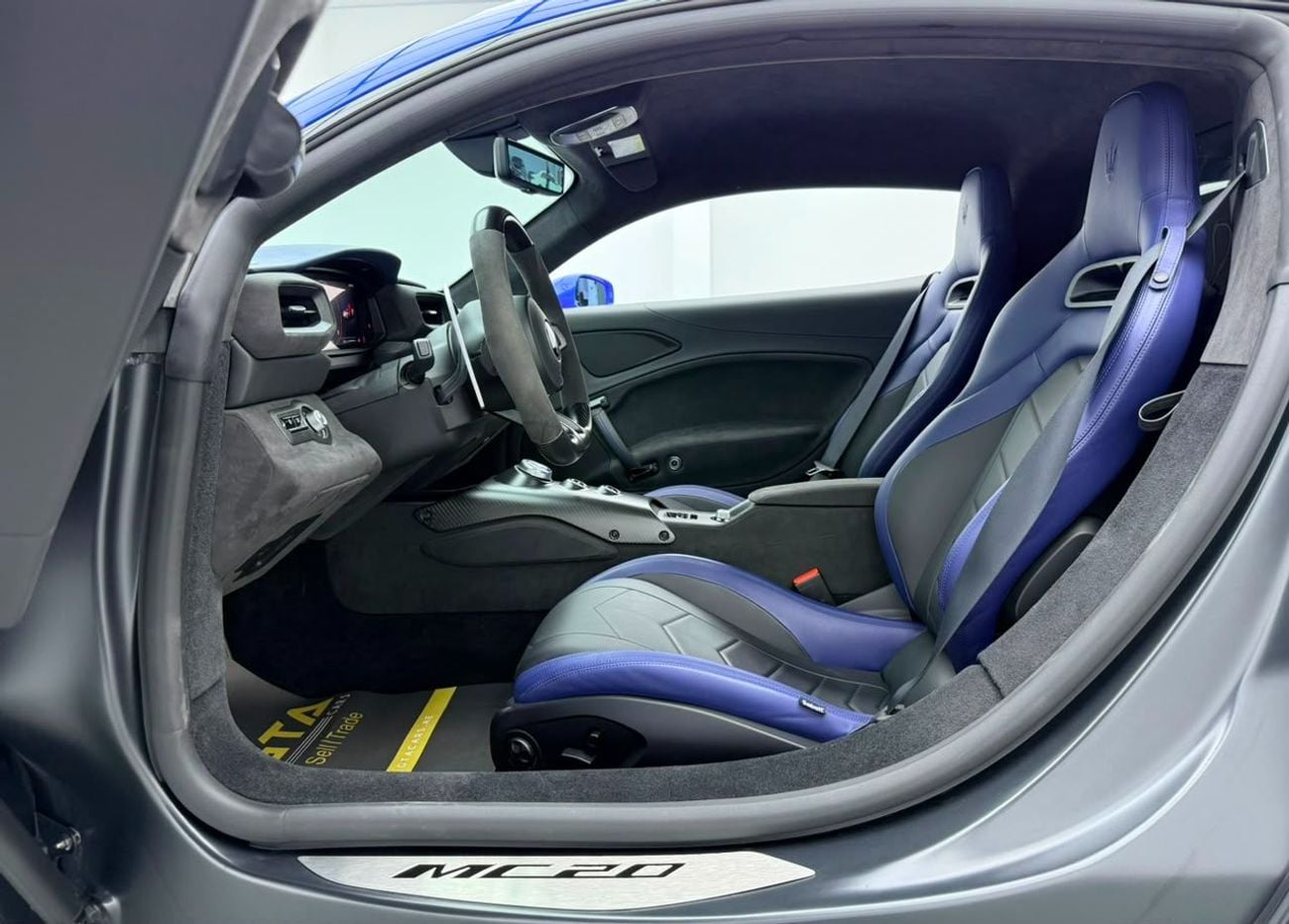 مازيراتي MC20 COUPE 2022 Maserati MC20, Warranty, Full Maserati Service History, Carbon Fiber Interior, Very Low K