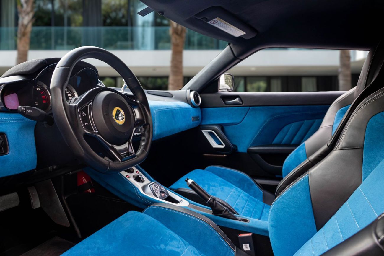 لوتس إيفورا 400 | 3,917 P.M  | 0% Downpayment | Low Mileage!