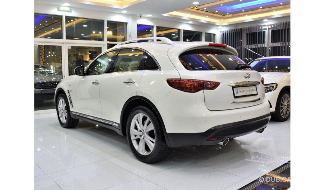 Infiniti QX70 Luxury Luxury Luxury EXCELLENT DEAL for our Infiniti QX70 ( 2015 Model! ) in White Color! GCC Specs