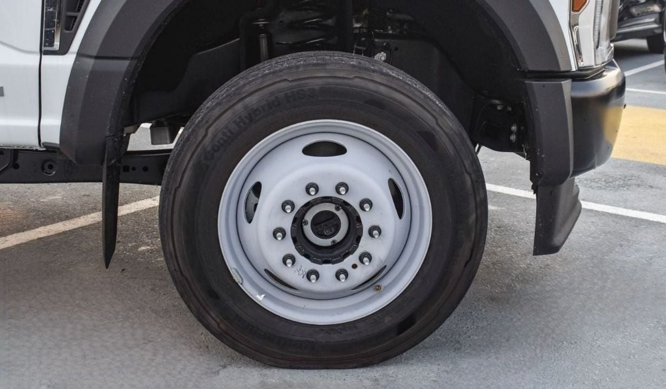 Ford F-550  2026 Ford F-550 Super Duty Chassis Cab | 6.7L Power Stroke Diesel | 330 HP | 4x4