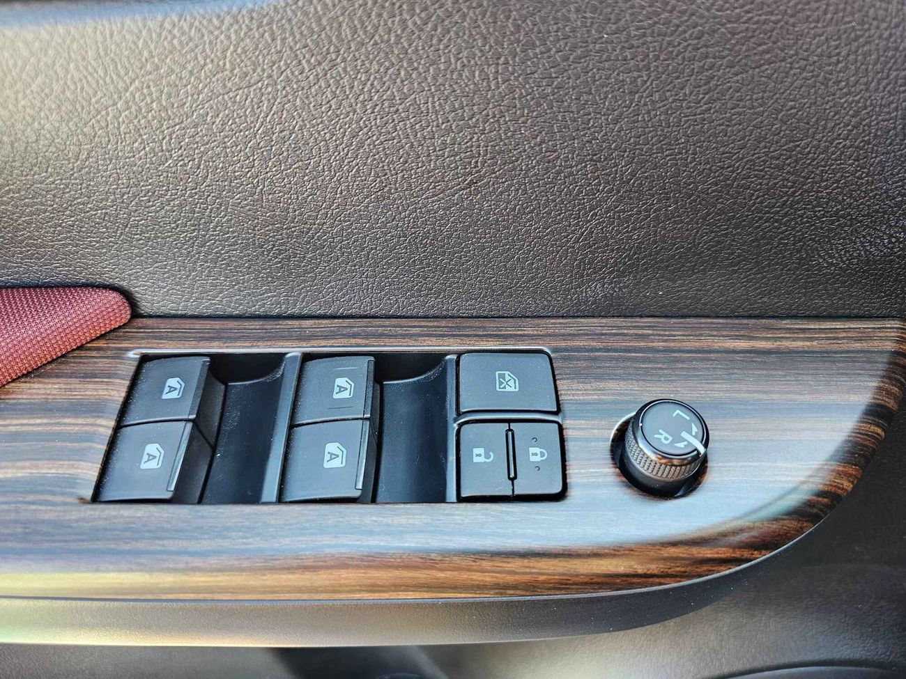 Toyota Hilux WIDE BODY / 4.0L V6 A/T  PETROL / PUSH START / 4WD (CODE # HP40AF)