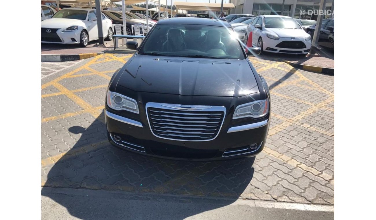 Chrysler 300 Chrysler 300 2014 model good condition