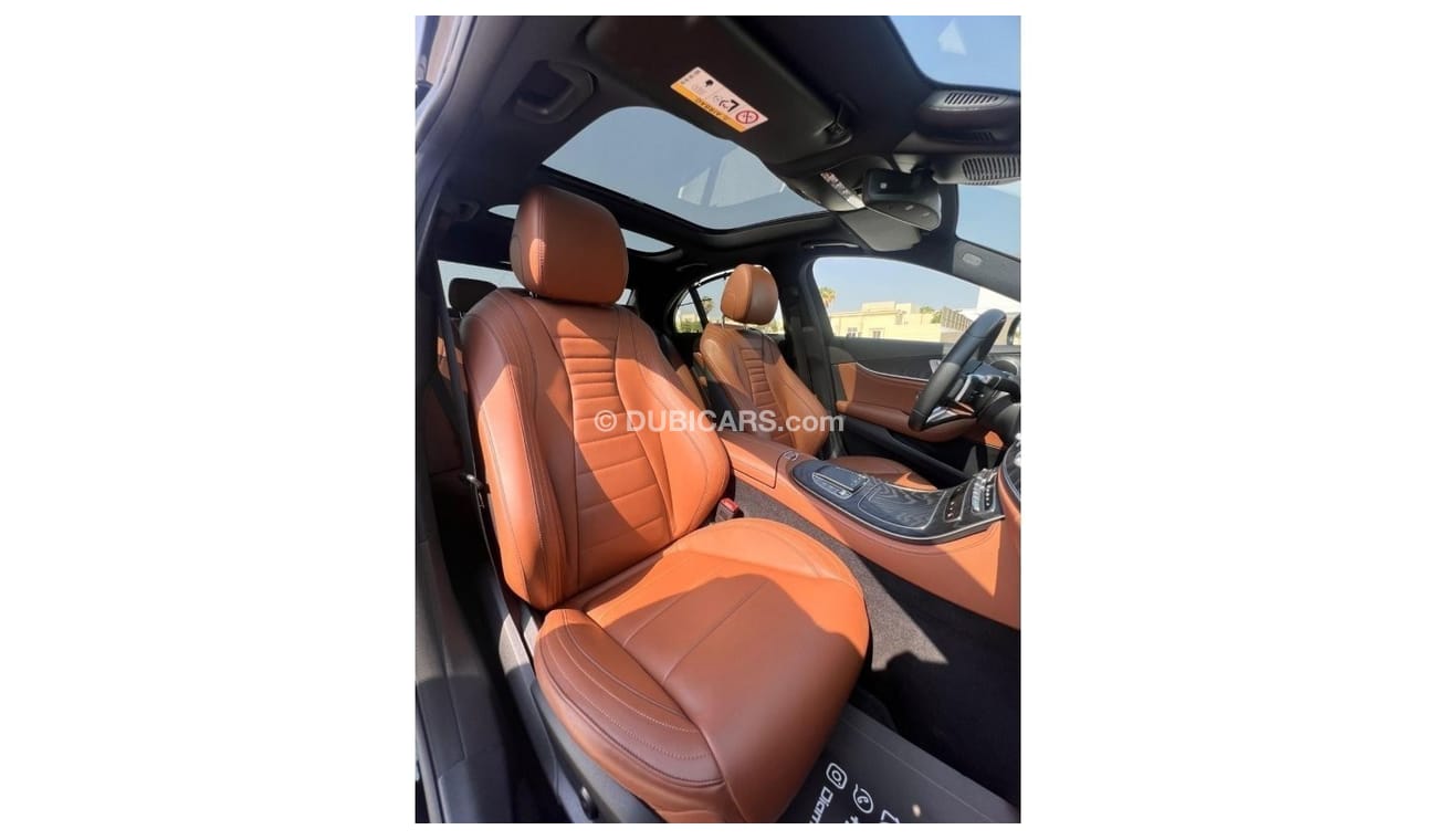 Mercedes-Benz E300 Premium + Mercedes E300 AMG  Panoramic  Head -up Display 2021 GCC  Under Warranty  Full Service Hist