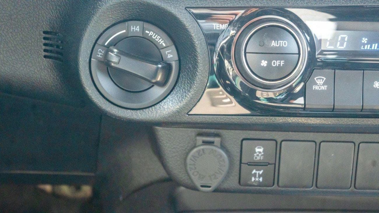 تويوتا هيلوكس TOYOTA HILUX ADVENTURE 4.0L V6 2026