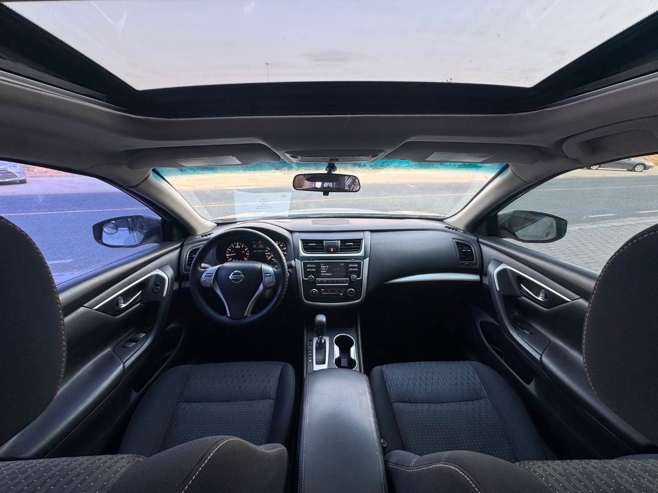 نيسان ألتيما SV 2.4L V4 /SUNROOF / CRUISE CONTROL / SCREEN / LED HEADLIGHTS