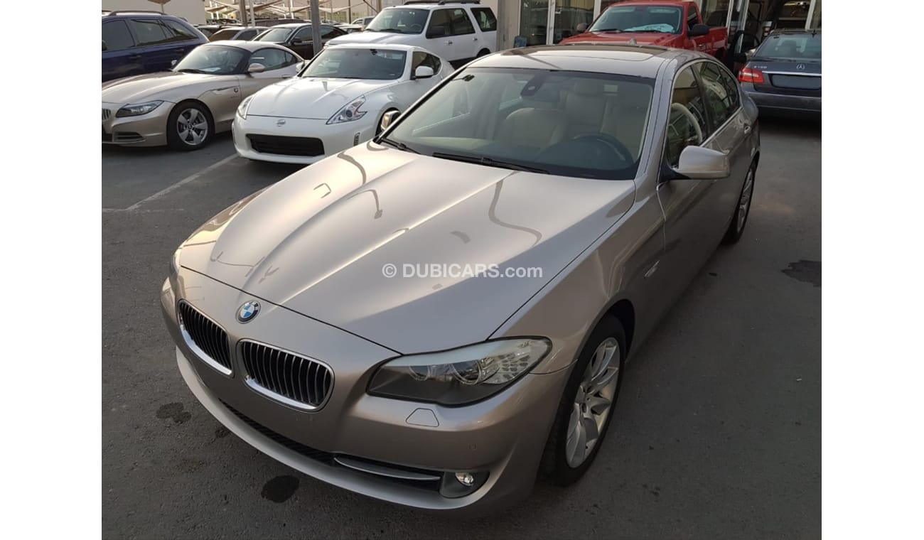 BMW 520i Bmw 520 model 2012 GCC car prefect condition full service full option low mileage