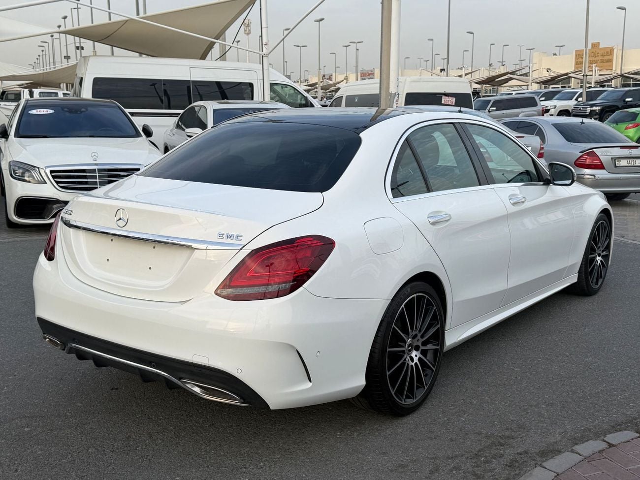 مرسيدس بنز C 200 AMG