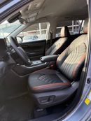 Toyota Highlander Hybrid leather seats,push start,blind spot