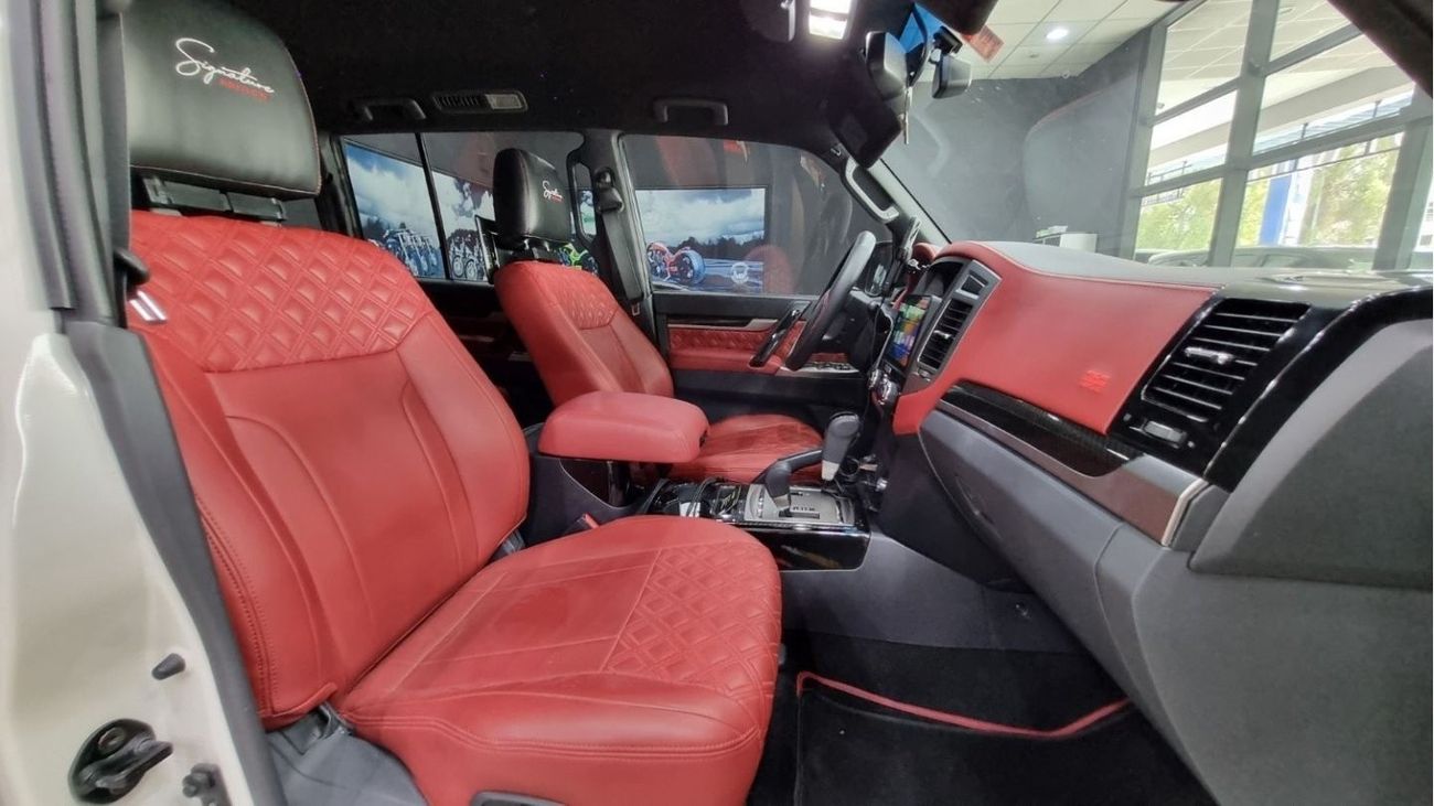 Mitsubishi Pajero GLS Highline MITSUBISHI PAJERO SIGNATURE EDITION 2020 GCC UNDER WARRANTY AND SERVICE CONTRACT