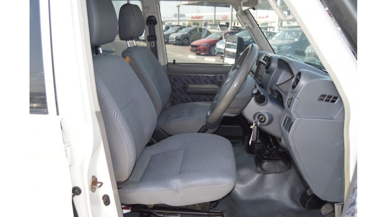 تويوتا لاند كروزر 70 Clean car Diesel engine