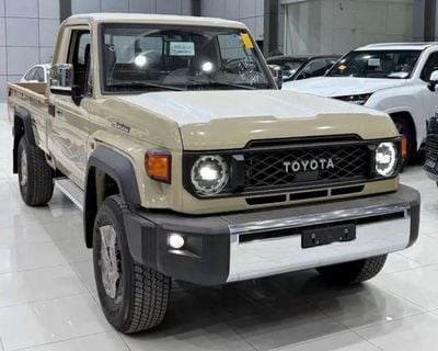 Toyota Land Cruiser 70 TOYOTA LC79 SC 2.8L DIESEL MT MID 25YM GCC