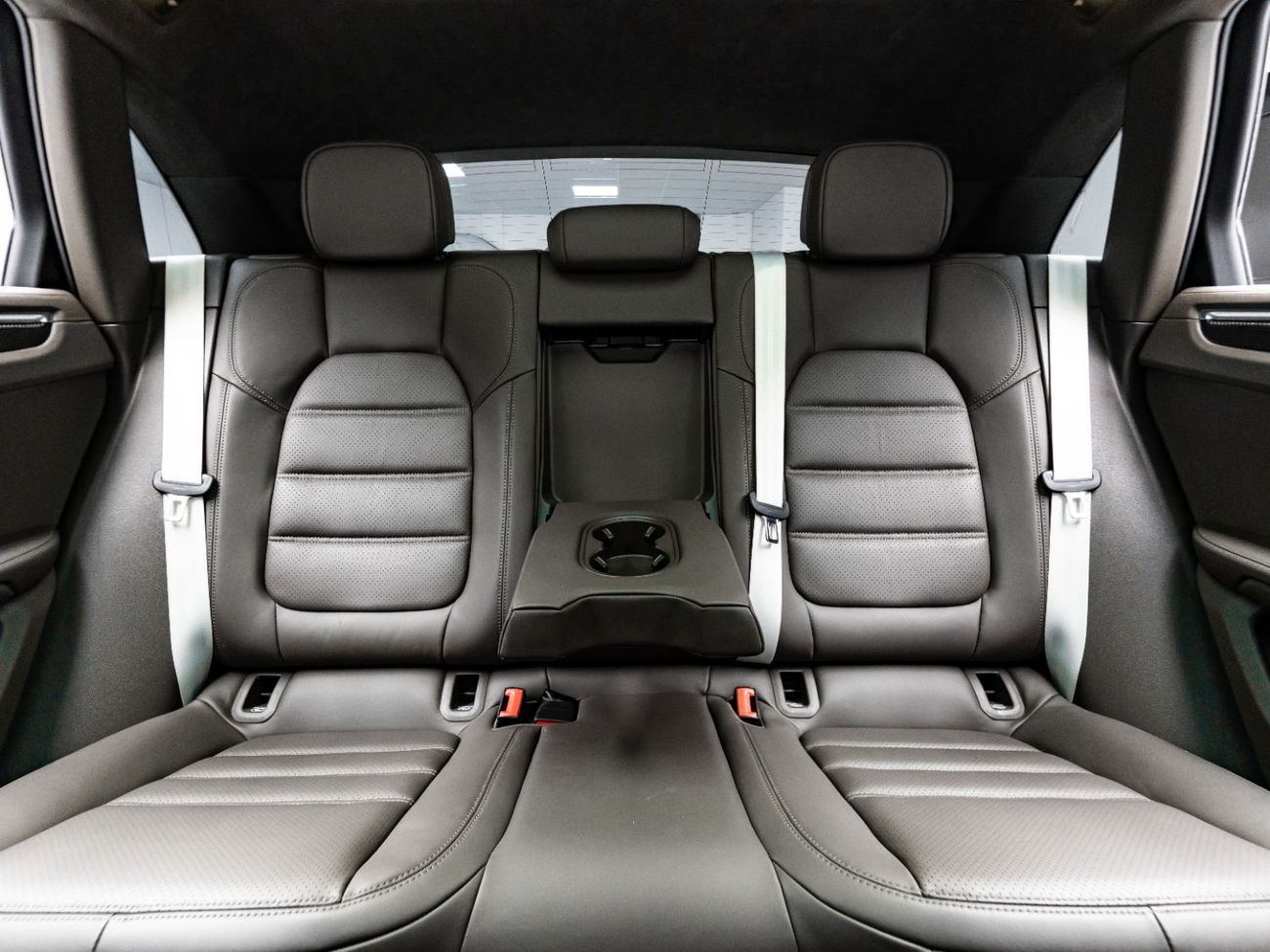 Porsche Macan 2024 Porsche Macan GTS, Porsche Warranty, Fully Loaded, Full Service History, Low KMs, GCC