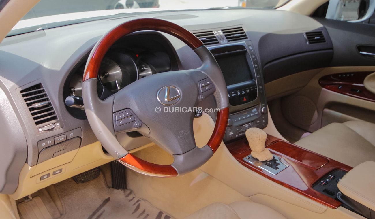 لكزس GS 300