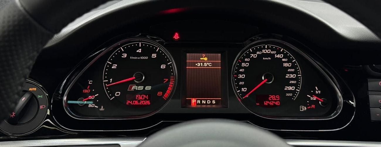 Audi RS6 RS6 Japanese | 5.0L V10 | 6 Speed