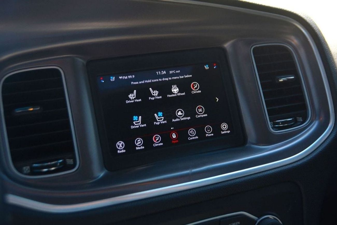 دودج تشارجر SXT Mid 3.6L SRT KIT & WIDR BODE // SUN ROOF //AIR BAGS // VERY GOOD CONDITION