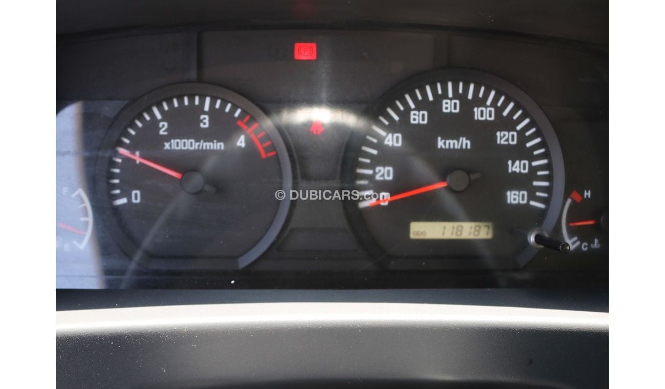 Isuzu Reward 2016 | ISUZU NP REWARD | LONG CHASSIS SHUTTER BOX | GCC SPECS AND EXCELLENT CONDITION