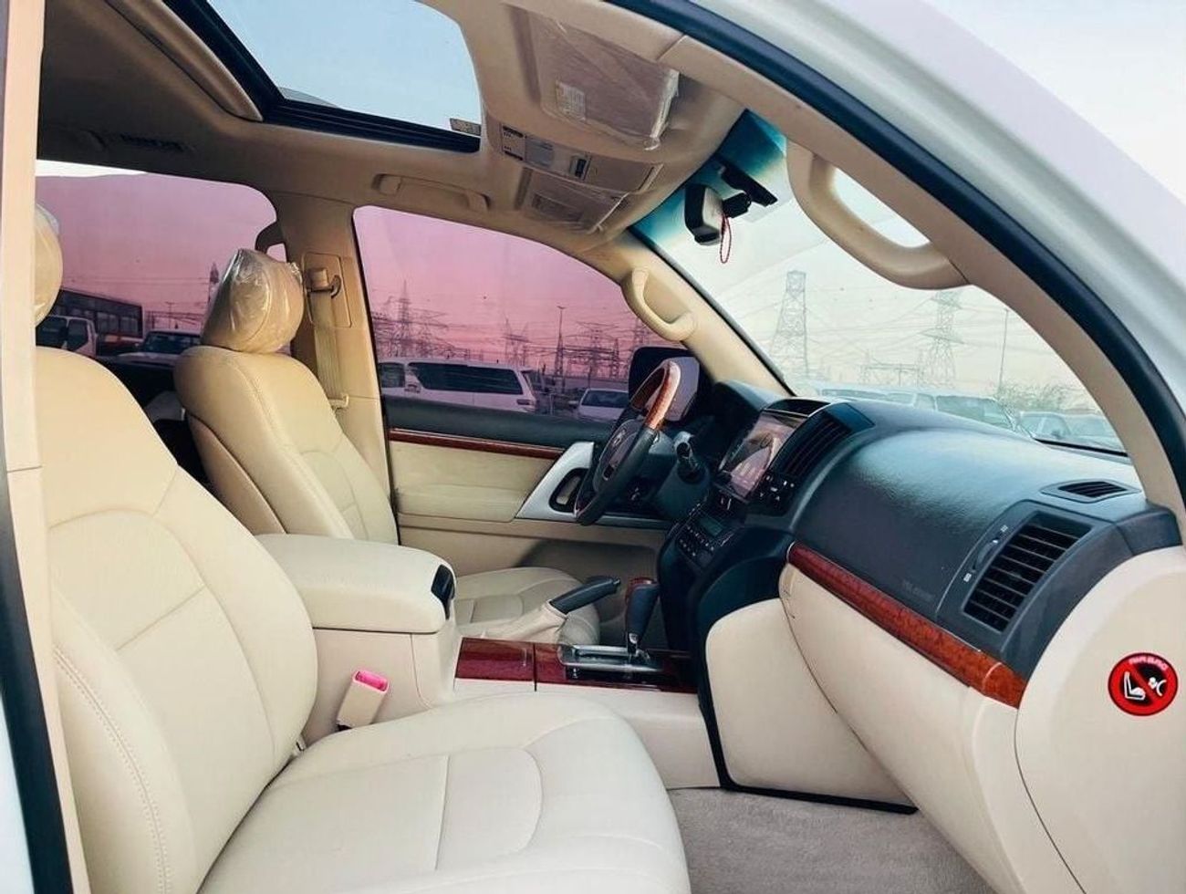 Toyota Land Cruiser Toyota landcuriser GXR V6 22015 Full option very neat and clean perfect conditions