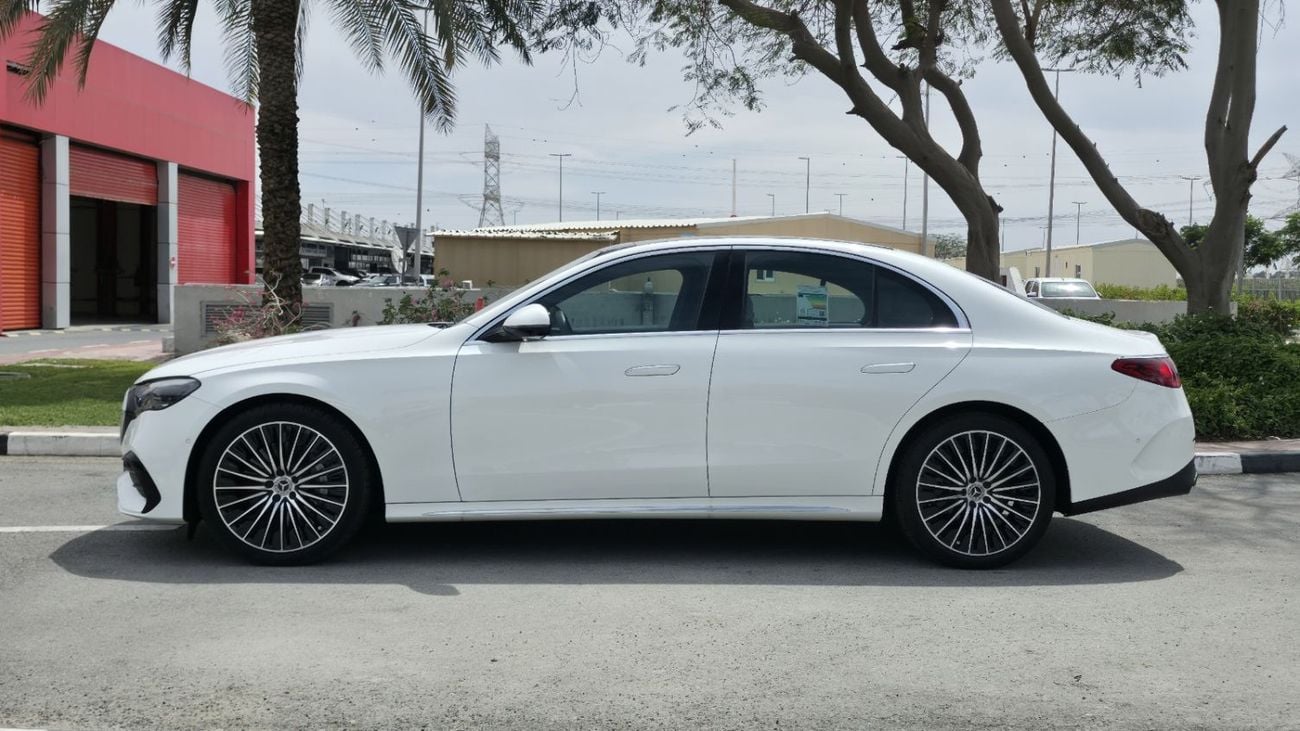 مرسيدس بنز E200 MERCEDES BENZ E200 | MID OPTION | OKM | 2024 | GCC