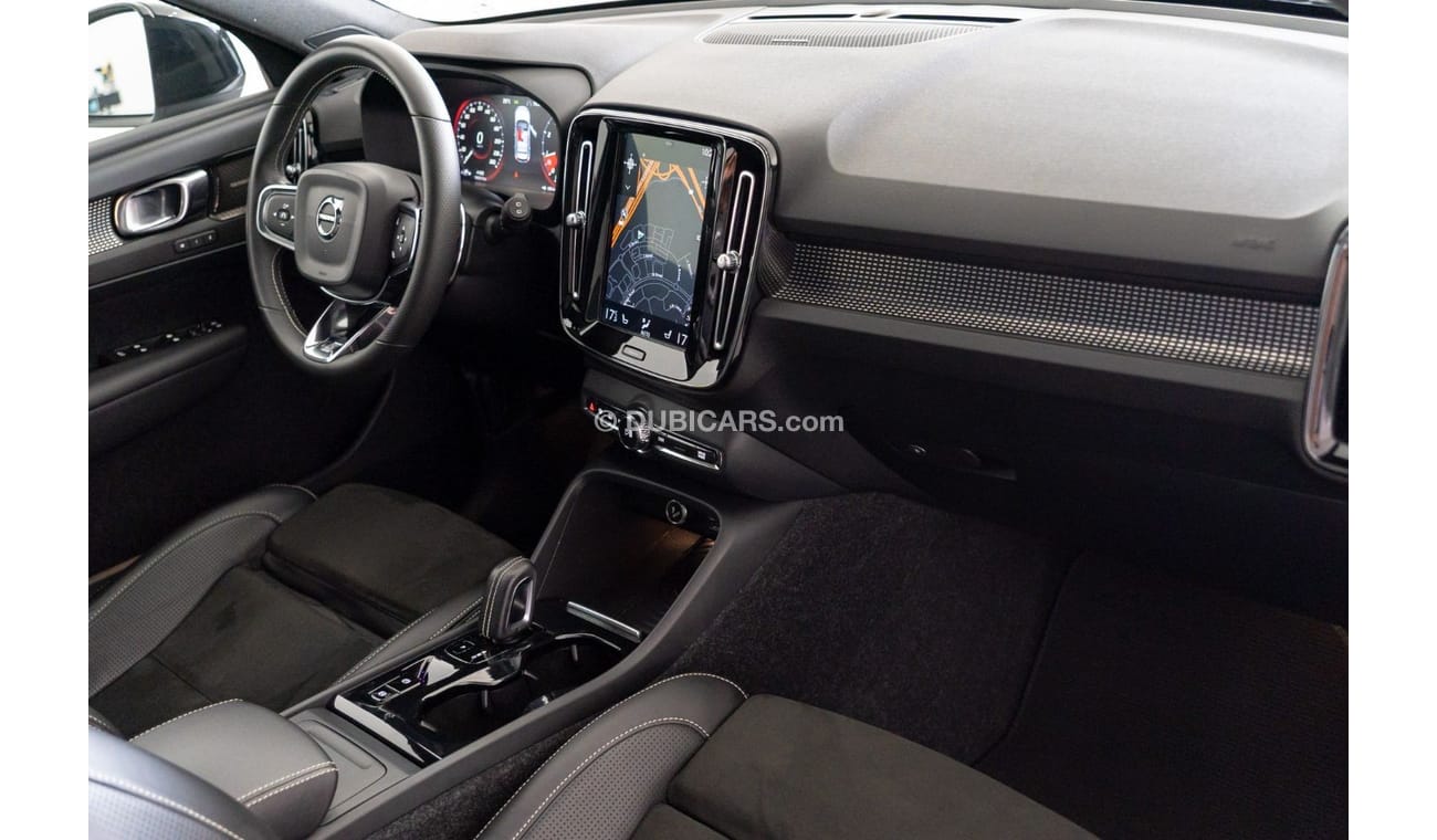 Volvo XC40 2018 Volvo XC40 T5 R Design / All-Wheel-Drive / Full Volvo Service History