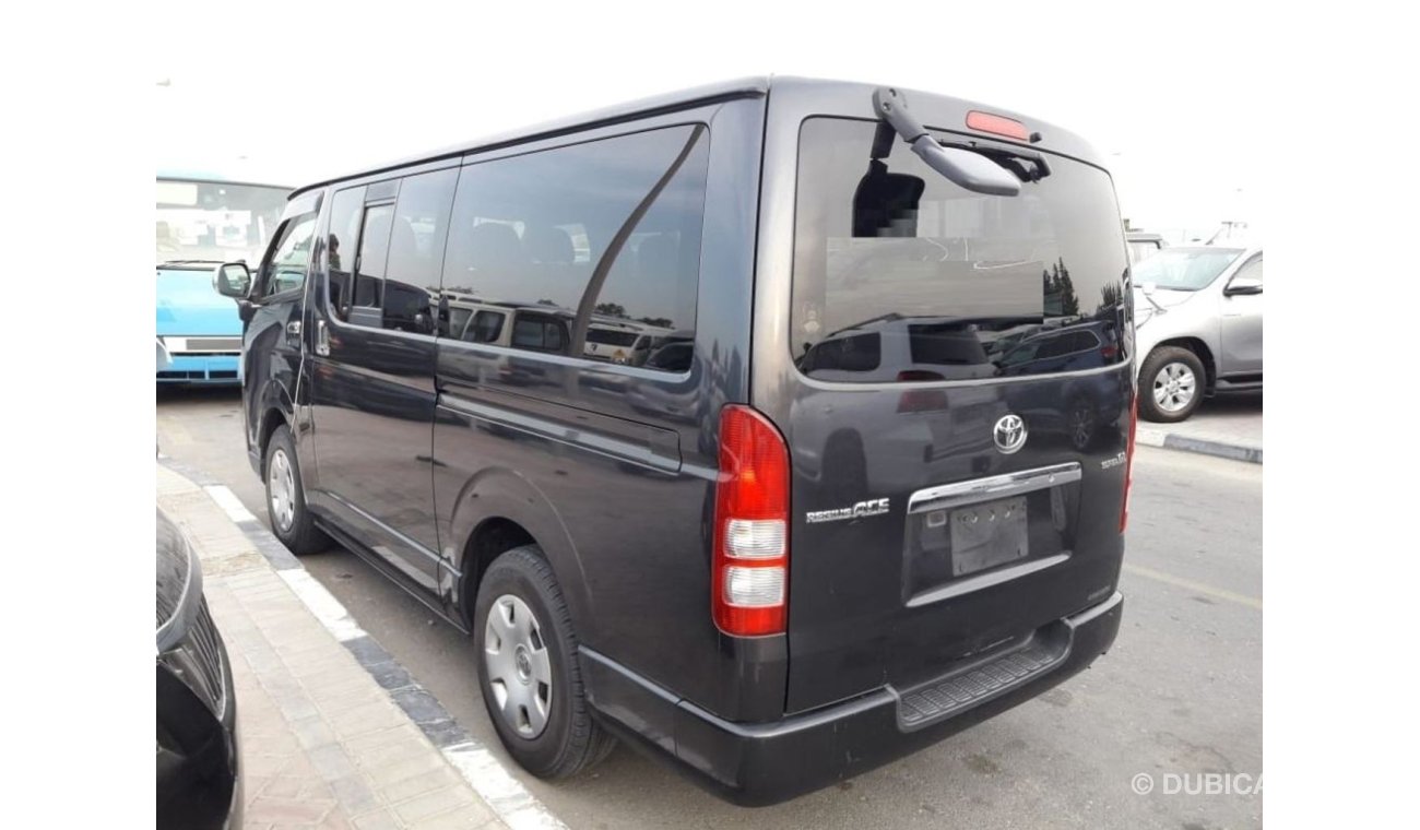 Toyota Hiace Hiace Van RIGHT HAND DRIVE  (Stock no PM 185 )