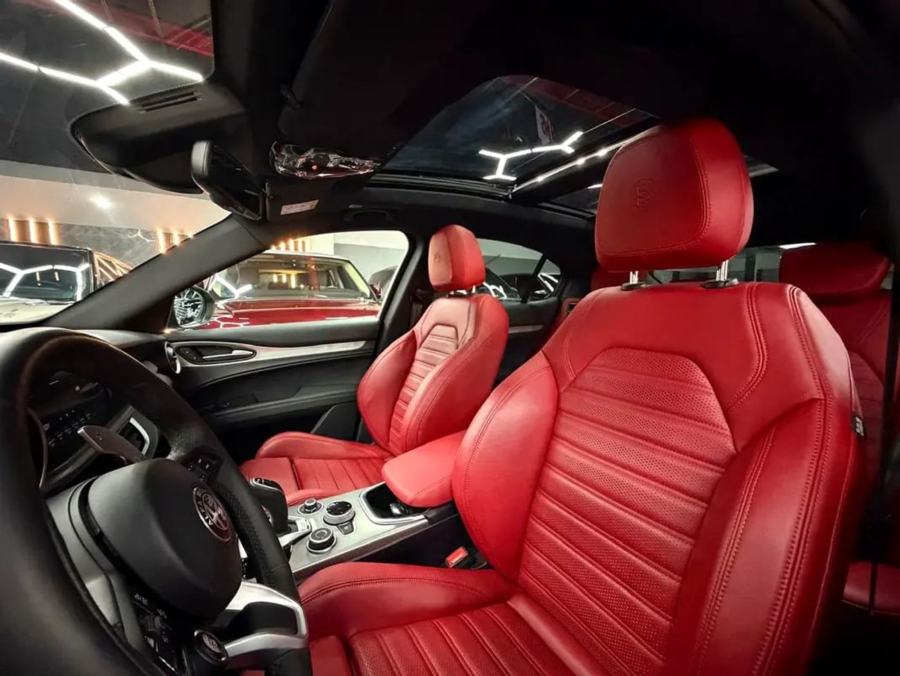 Alfa Romeo Stelvio Veloce Full Agency Service History + 1 Owner + Original Paint