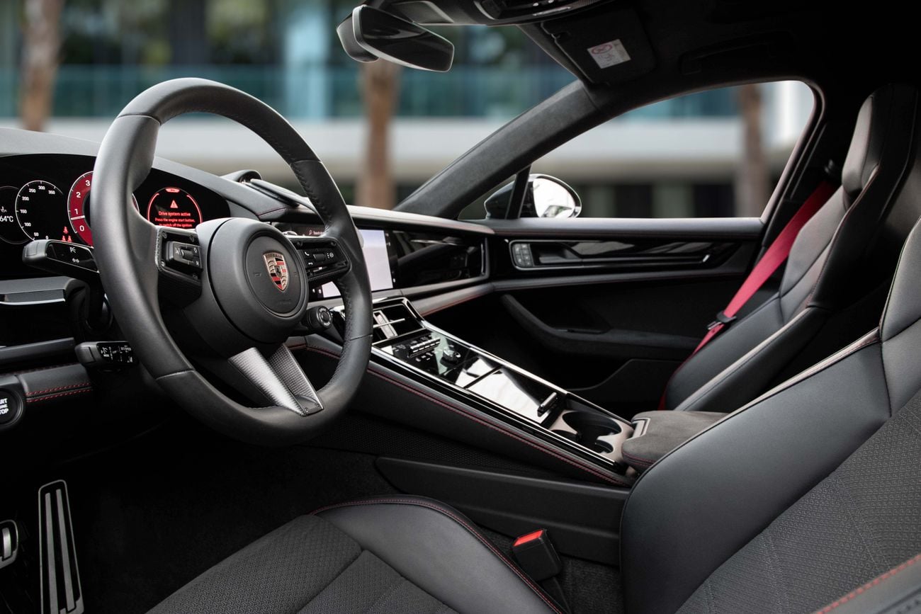 بورش باناميرا Panamera GTS | 9,205 P.M | 0% Downpayment | Excellent Condition! | Ramadan Offer!