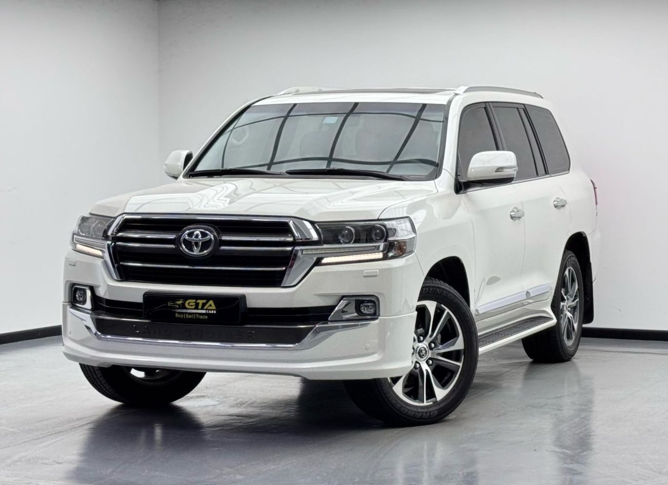 Toyota Land Cruiser GXR GT 4.0L 2020 Toyota Land Cruiser GXR Grand Touring, Warranty, Full Toyota Service History, 7 Sea