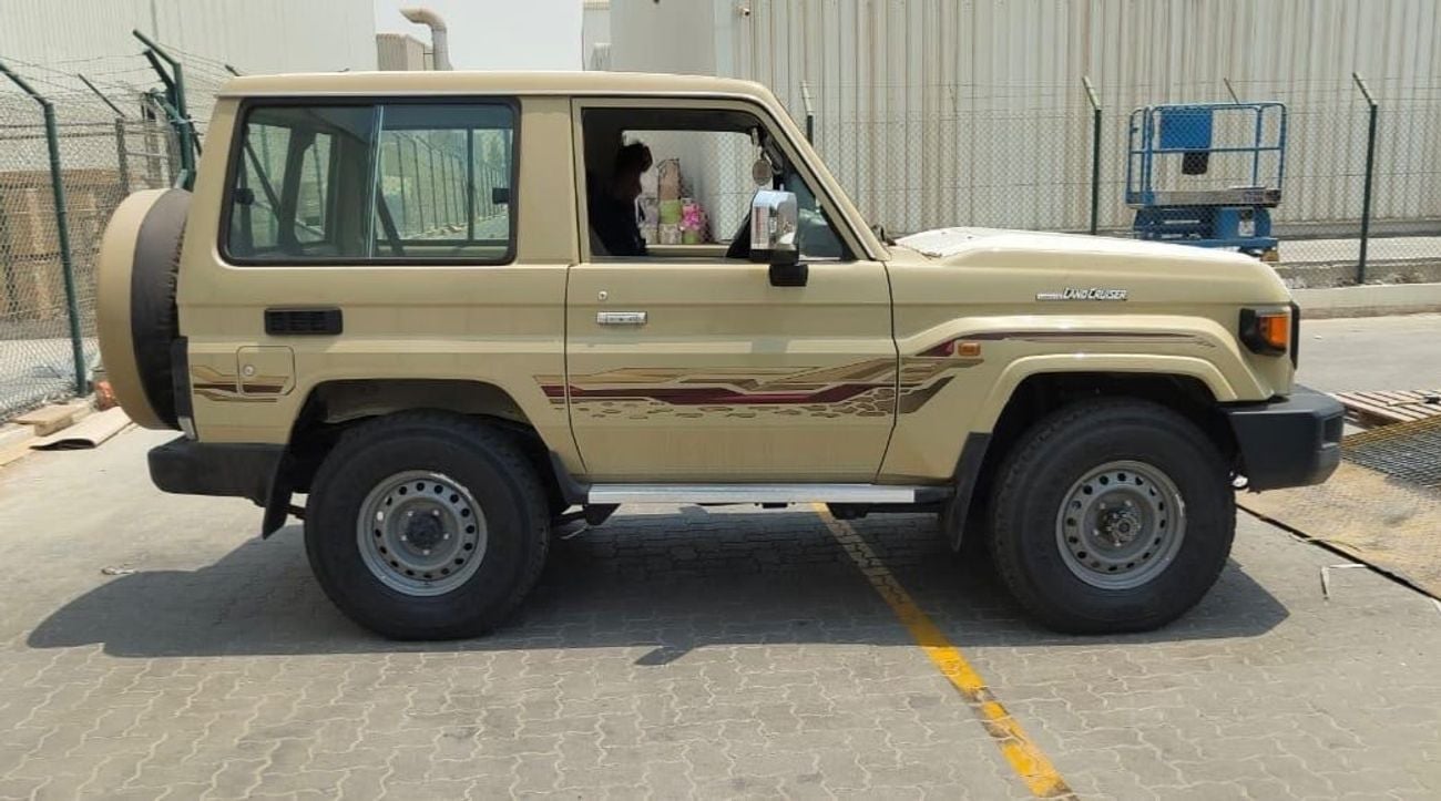 Toyota Land Cruiser 70 Toyota LC71 2.8 AT mid option Saudi 2024