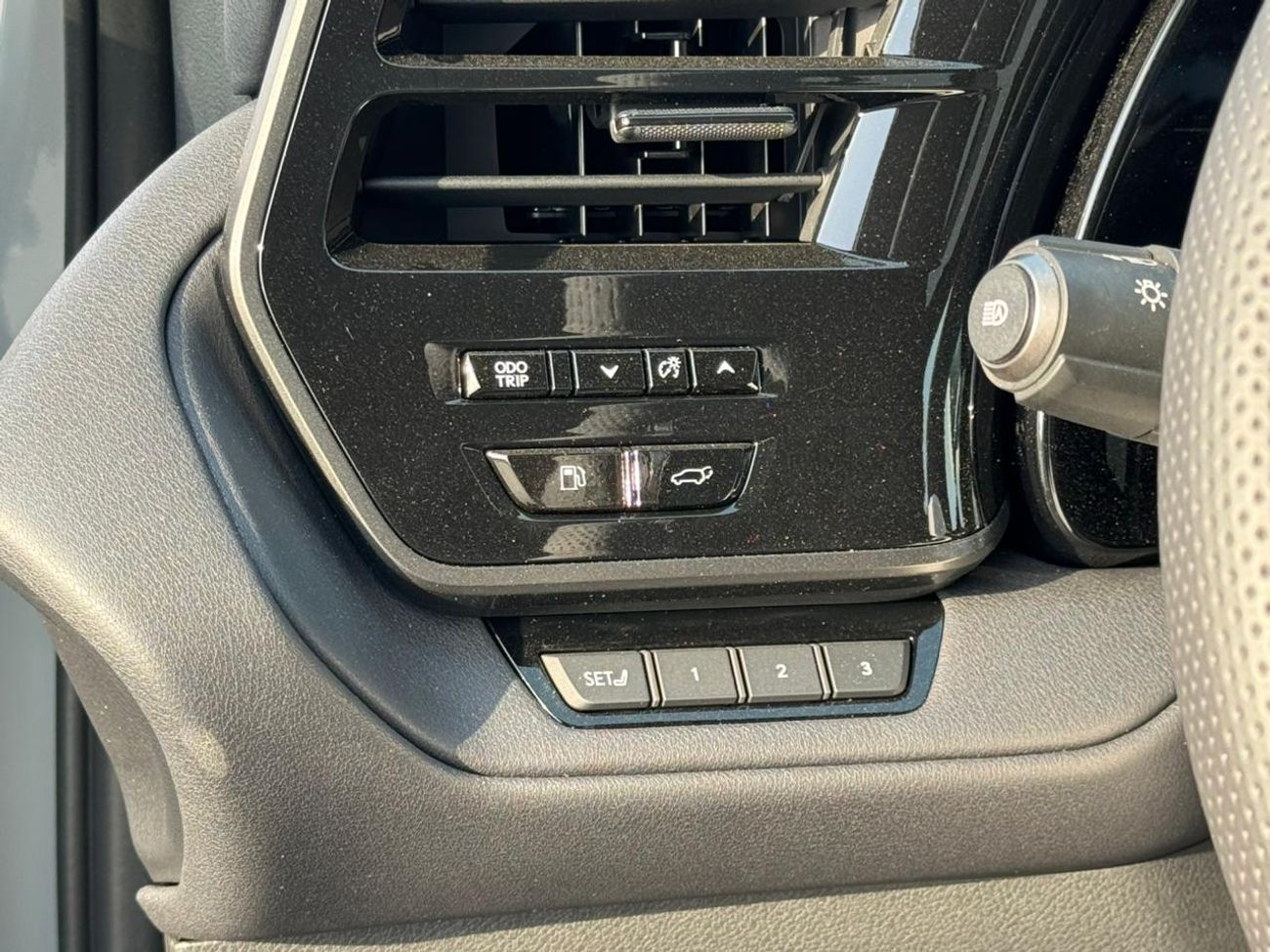 Lexus TX 500h 2025 Lexus TX 500H 2.4L Turbo In-Line Hybrid F Sport 3,  Nardo Grey/Black, Canadian Spec