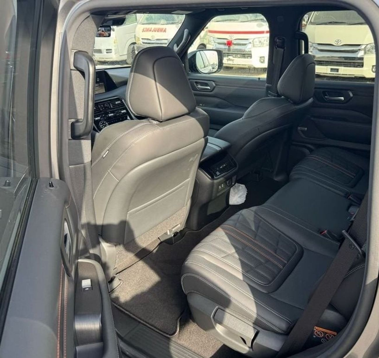 Nissan Armada 2025 Nissan Armada Pro4X 3.5L TT V6, Canadian Spec, Black/Black, Brand New