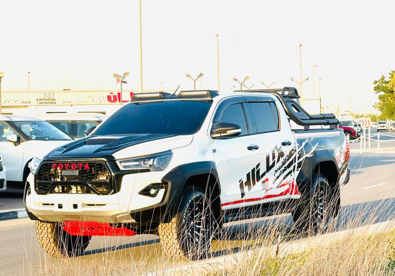 تويوتا هيلوكس GLX 2.7L Double Cab Utility M/T