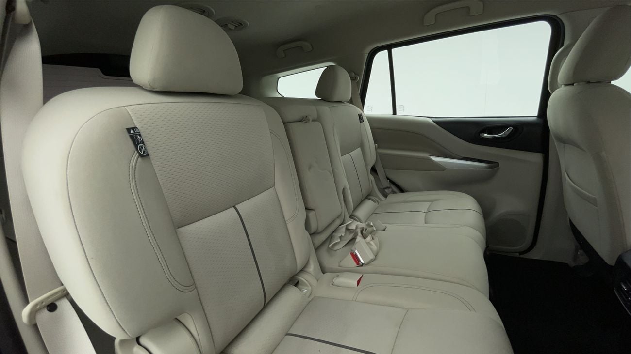 نيسان إكستيرا TITANIUM 2.5 | بدون دفعة مقدمة | اختبار القيادة في المنزل