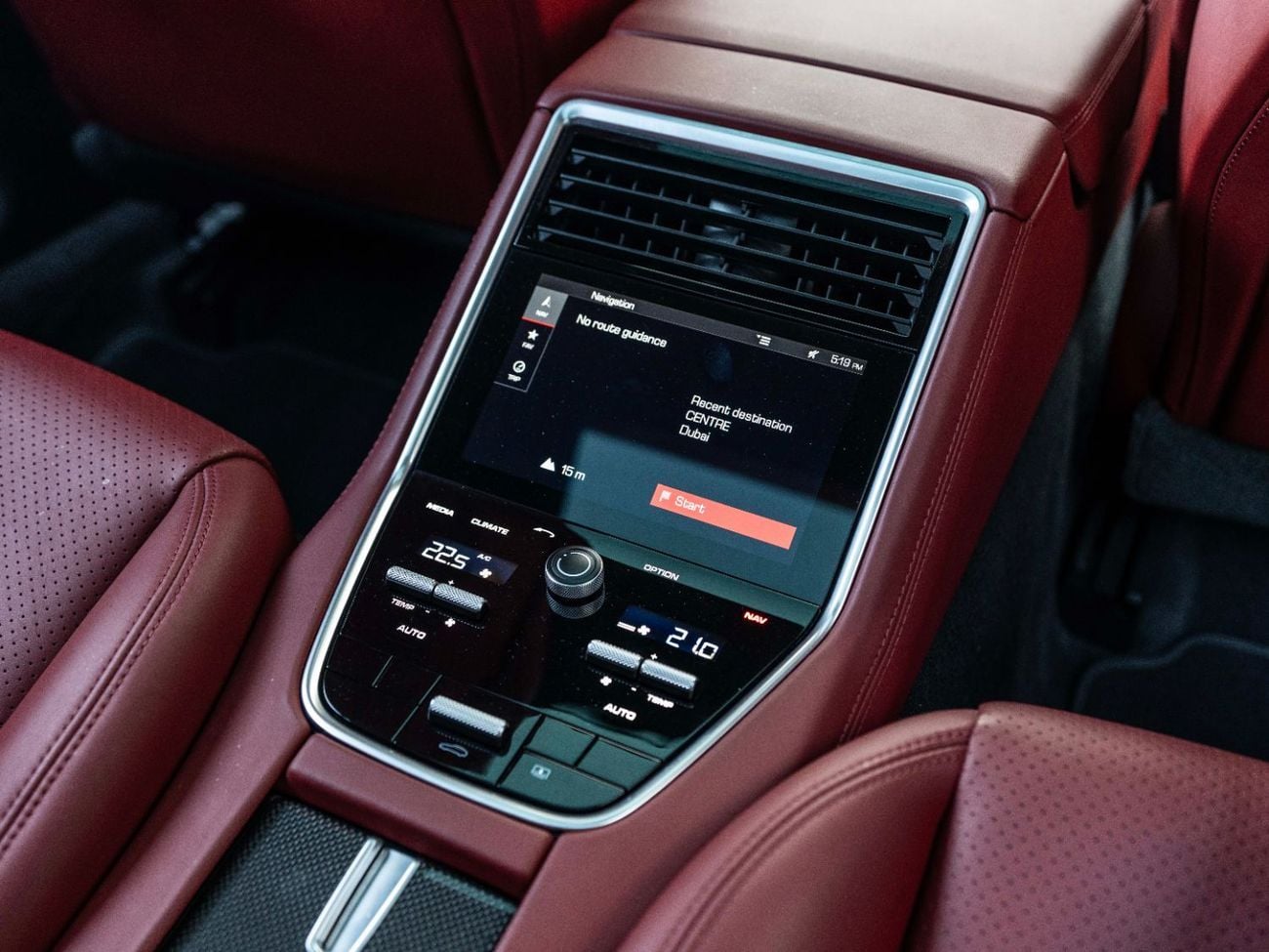 Porsche Panamera TREND Std 3.0L (325 HP)