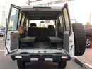 Toyota Land Cruiser 70 LX78 4.2L Diesel, Snorkel, Alloy Rims 16'', Low Milage, Clean Interior and Exterior, Mp3, CD-Player