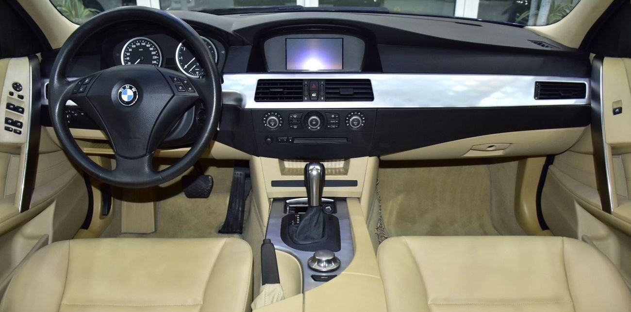 بي أم دبليو 520i EXCELLENT DEAL for our BMW 520i ( 2005 Model ) in Blue Color GCC Specs