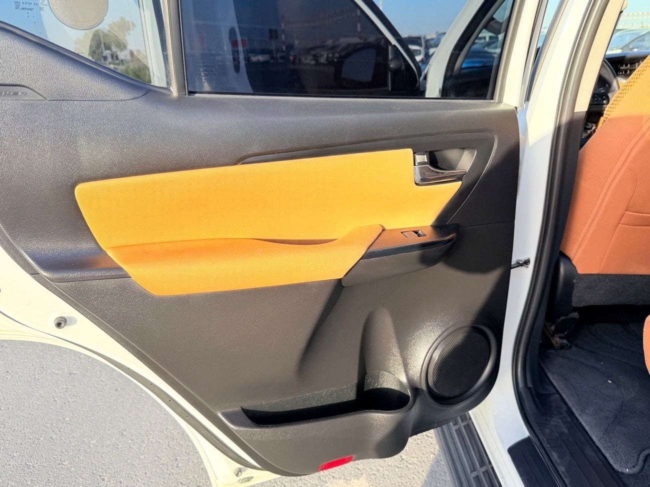 تويوتا فورتونر EXR 2.7L (164 HP)