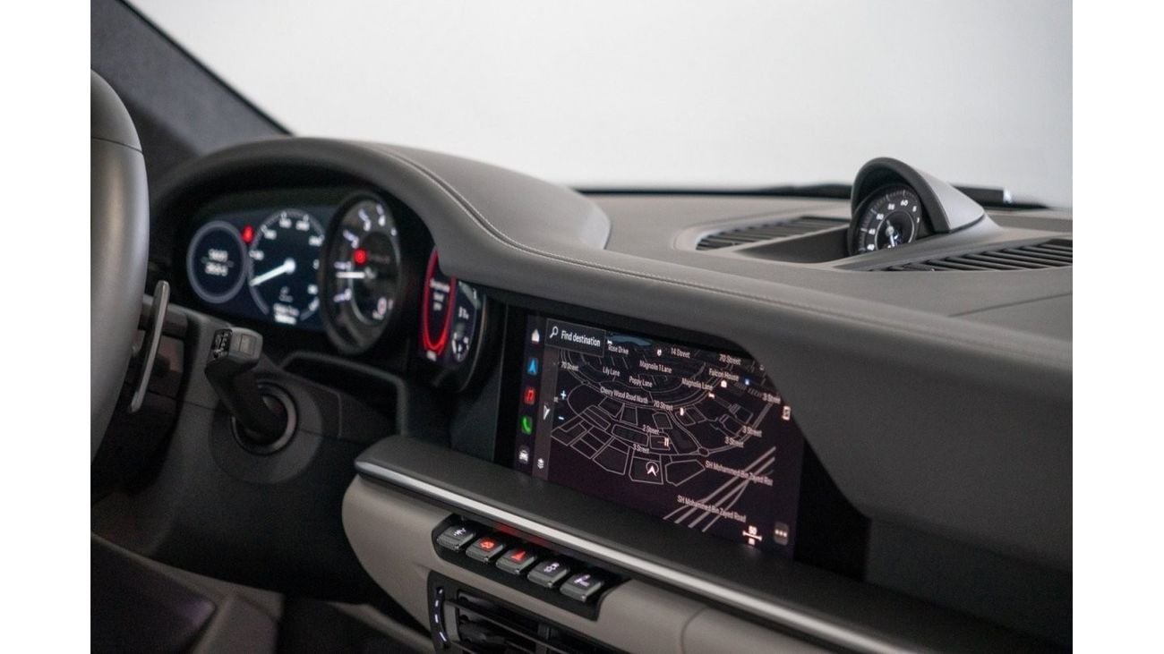 بورش 911 2024 Porsche 911 Turbo S / Sports Chrono Plus / Full-Service History/ Porsche 5 Year Warranty