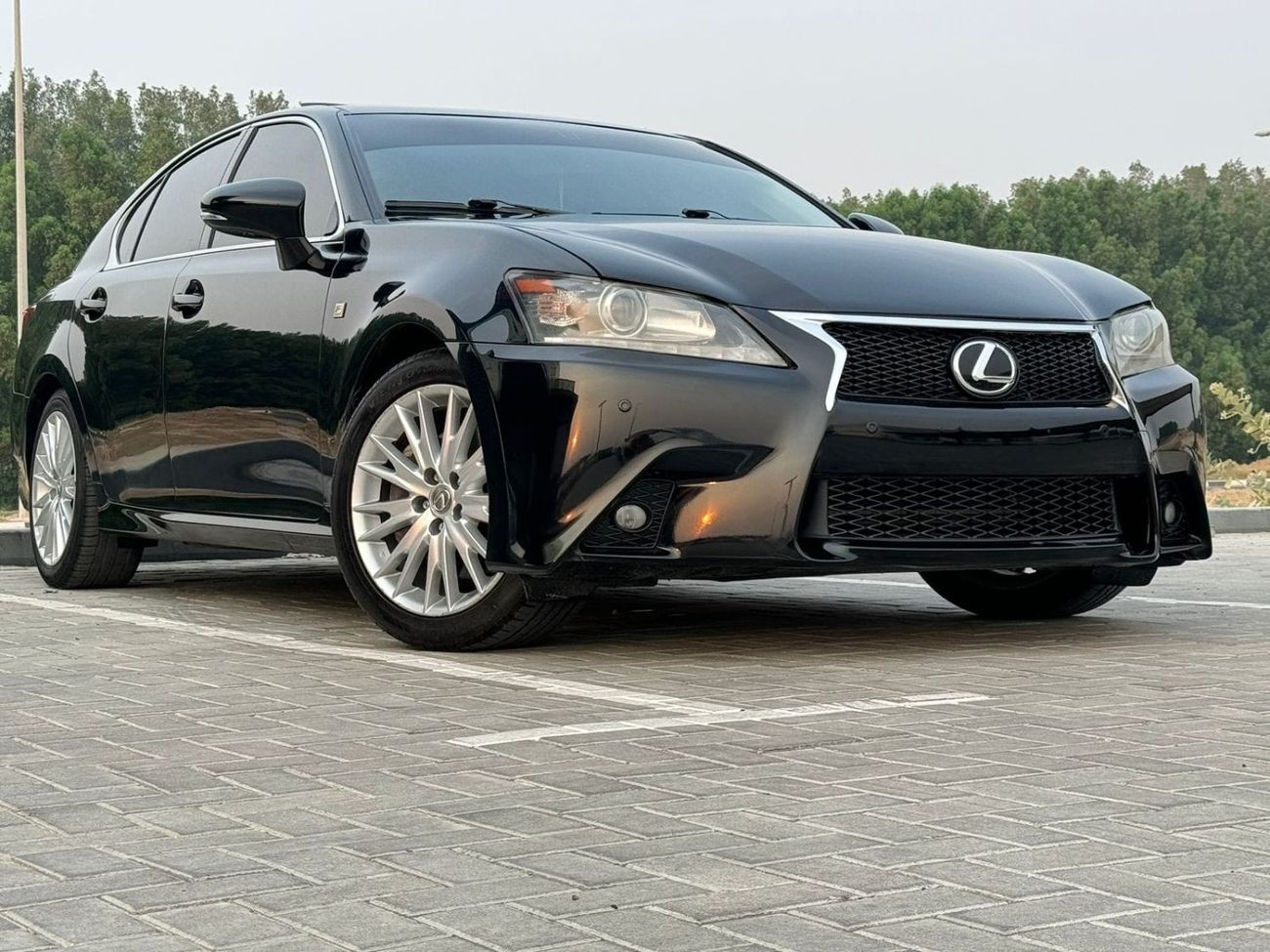 لكزس GS 350 بلاتينوم بحالة ممتازة من الداخل و الخارج