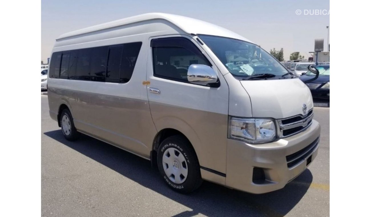 تويوتا هاياس Hiace Commuter RIGHT HAND DRIVE (Stock no PM 648 )