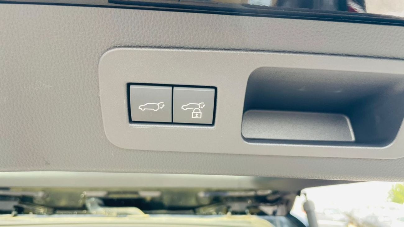 Toyota Land Cruiser LANDCRUISER GR SPORT