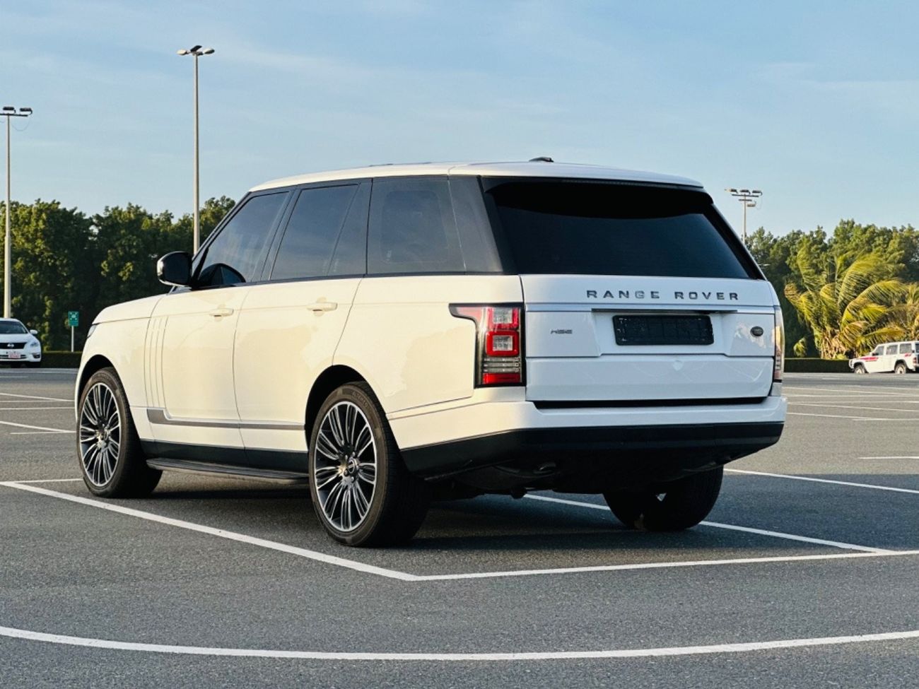 Land Rover Range Rover RANG ROVER VOUGE MODEL 2015 GCC SPACE