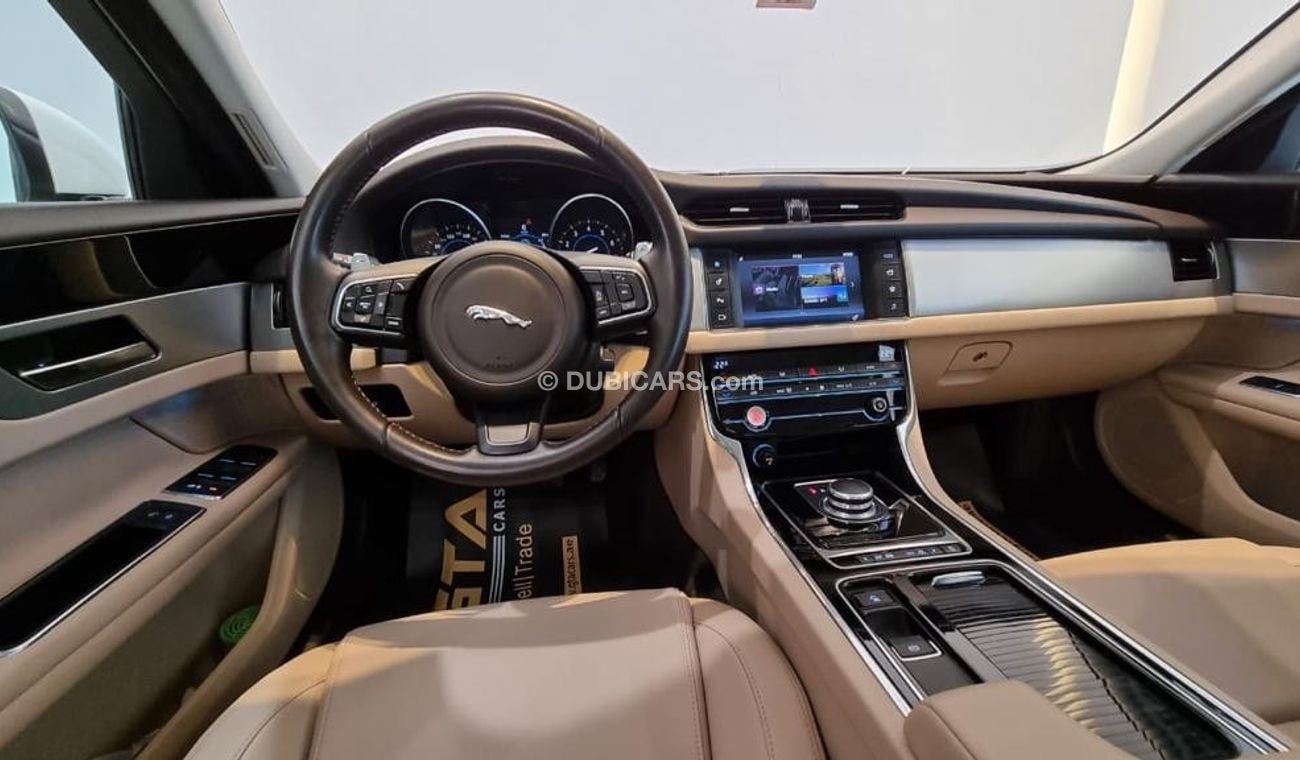 Jaguar XF 2016 Jaguar XF 25t, Warranty, Full Service History, GCC