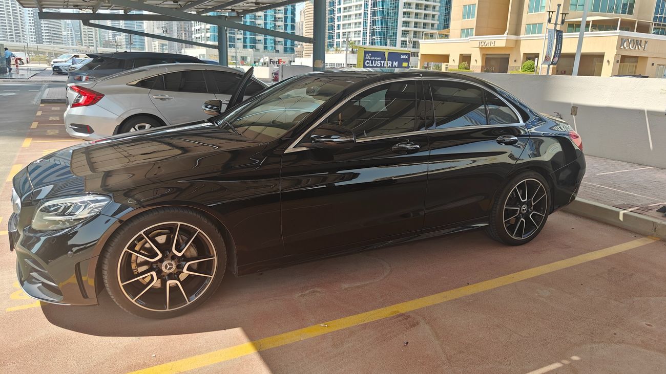 مرسيدس بنز C 200 AMG