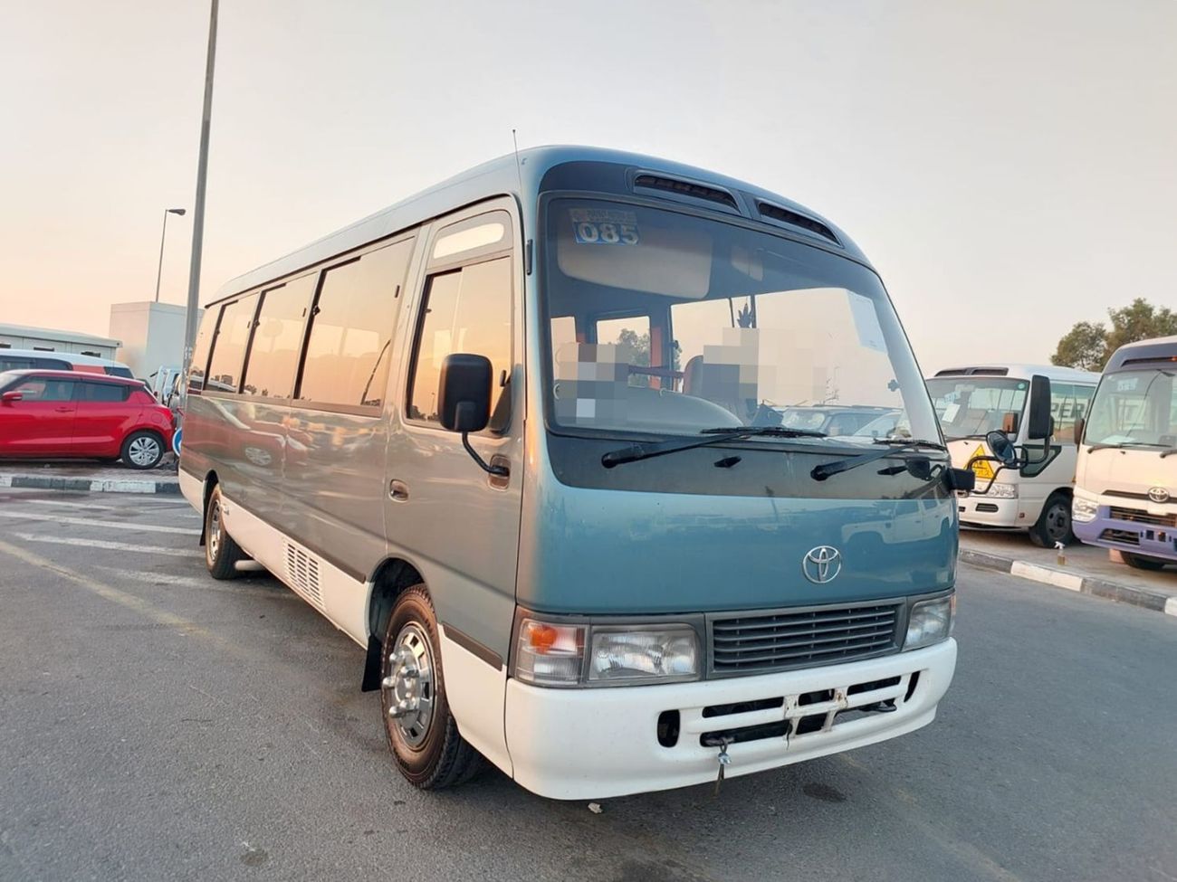 تويوتا كوستر TOYOTA COASTER BUS RHD 1997 MODEL 4.1 L DIESEL AUTOMATIC(PM04646)